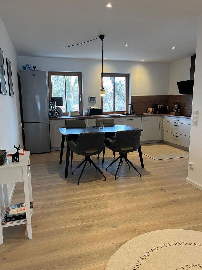 Pronájem bytu 3+1 106 m², Oberhaching, Bavorsko Pronájem bytu 3+1 106 m², Oberhaching, Bavorsko