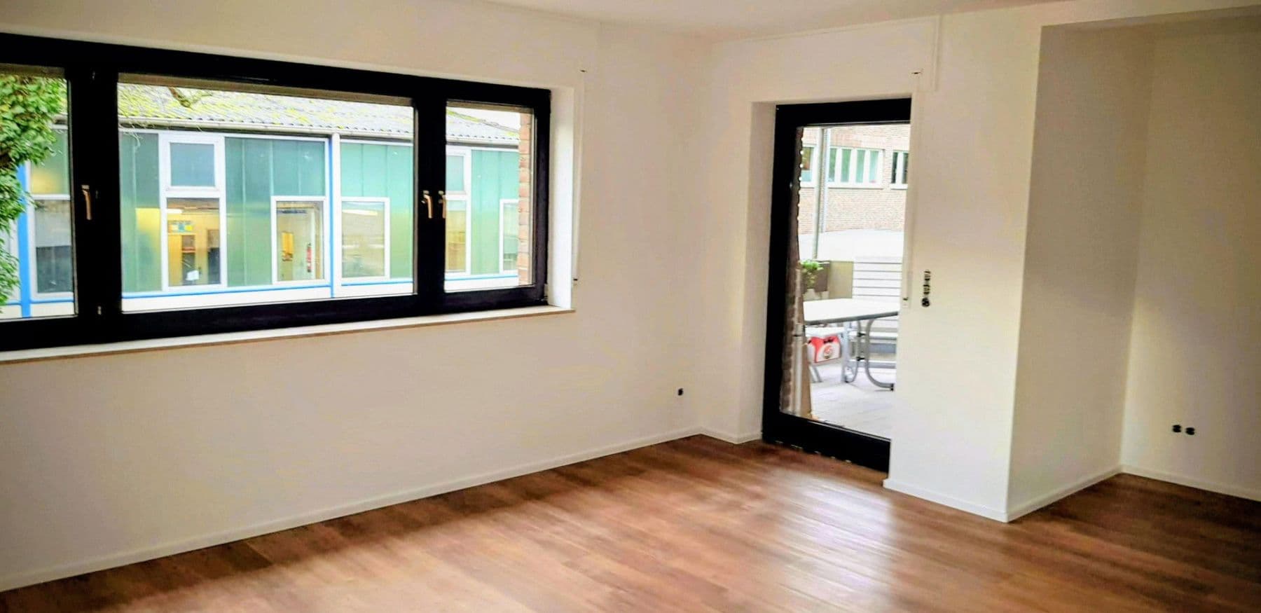 Pronájem bytu 3+1 77 m², Solingen, Severní Porýní-Vestfálsko Pronájem bytu 3+1 77 m², Solingen, Severní Porýní-Vestfálsko