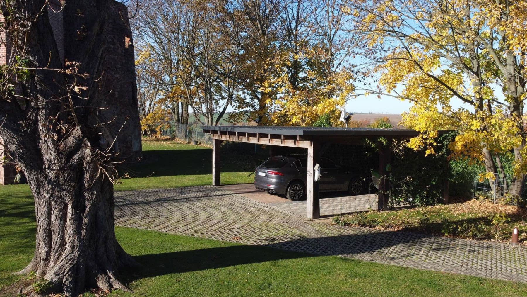 Prodej domu 329 m², pozemek 2.770 m², Holländerweg 46, Döbeln, Sasko Prodej domu 329 m², pozemek 2.770 m², Holländerweg 46, Döbeln, Sasko