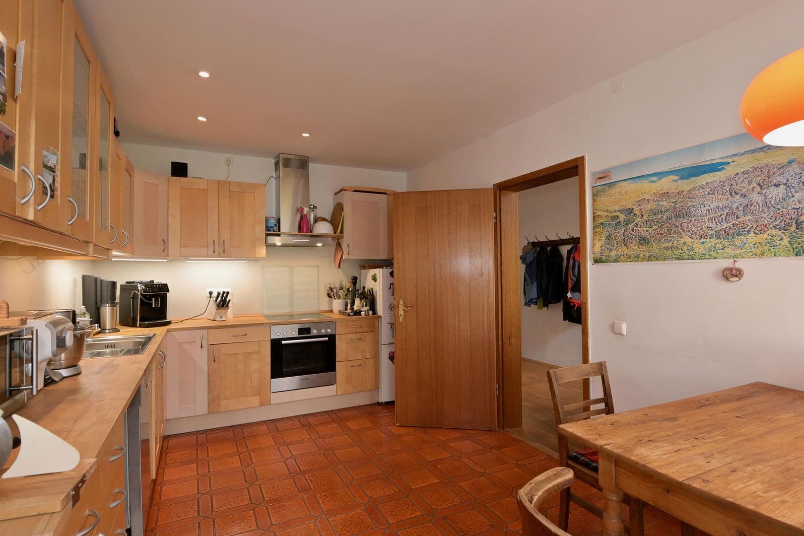 Prodej domu 220 m², pozemek 196 m², Oppenheim, Porýní-Falc Prodej domu 220 m², pozemek 196 m², Oppenheim, Porýní-Falc