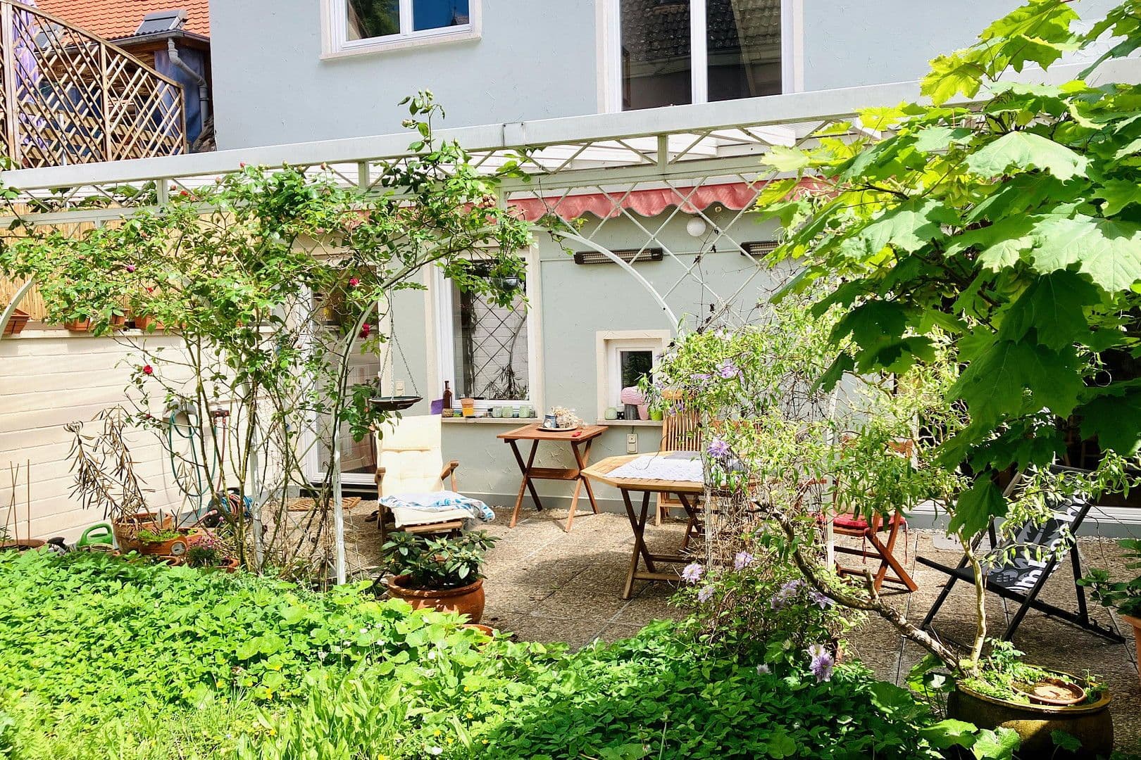 Prodej domu 220 m², pozemek 196 m², Oppenheim, Porýní-Falc Prodej domu 220 m², pozemek 196 m², Oppenheim, Porýní-Falc