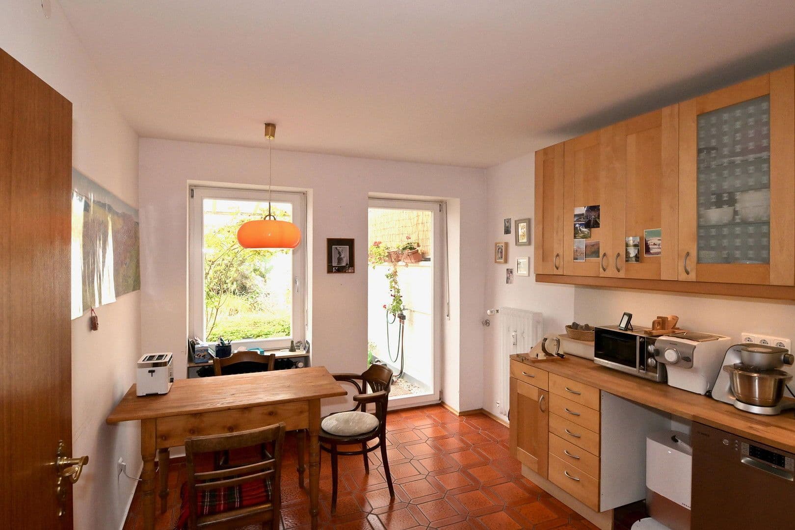 Prodej domu 220 m², pozemek 196 m², Oppenheim, Porýní-Falc Prodej domu 220 m², pozemek 196 m², Oppenheim, Porýní-Falc