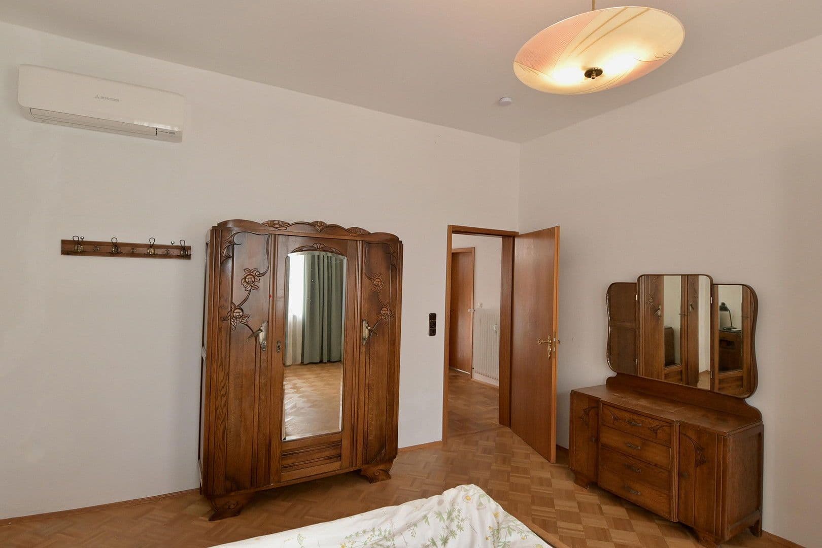 Prodej domu 220 m², pozemek 196 m², Oppenheim, Porýní-Falc Prodej domu 220 m², pozemek 196 m², Oppenheim, Porýní-Falc