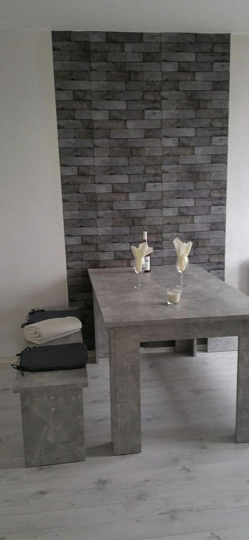 Pronájem bytu 2+1 50 m², Neckarwestheim, Bádensko-Württembersko Pronájem bytu 2+1 50 m², Neckarwestheim, Bádensko-Württembersko