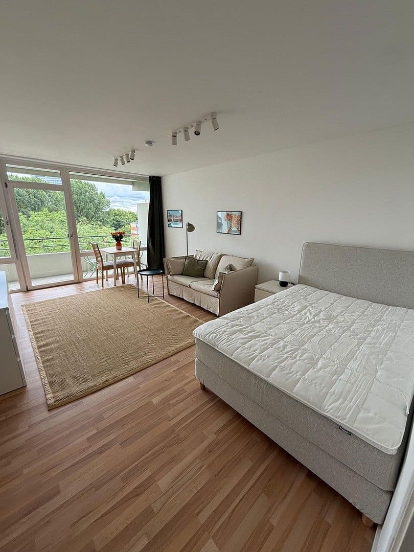 Pronájem bytu 1+1 37 m², Rümannstr. 59, München, Bavorsko Pronájem bytu 1+1 37 m², Rümannstr. 59, München, Bavorsko