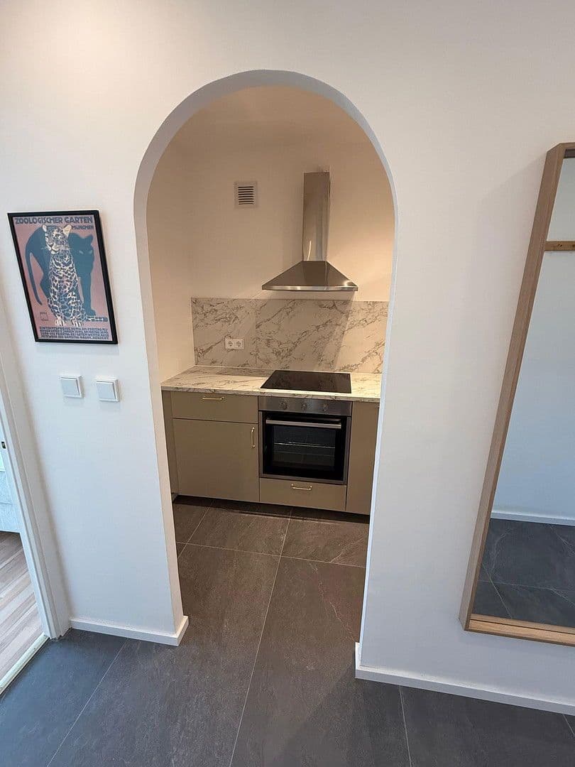 Pronájem bytu 1+1 37 m², Rümannstr. 59, München, Bavorsko Pronájem bytu 1+1 37 m², Rümannstr. 59, München, Bavorsko