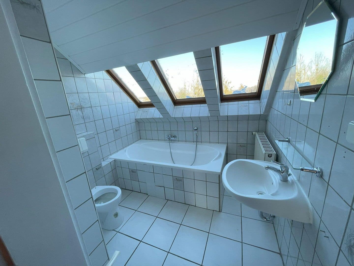 Pronájem bytu 5+1 136 m², Bahnhofstr. 34, Helmstedt, Dolní Sasko Pronájem bytu 5+1 136 m², Bahnhofstr. 34, Helmstedt, Dolní Sasko