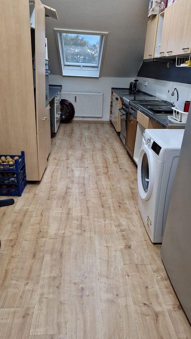 Prodej domu 300 m², pozemek 262 m², Geisenheimerstraße 32, Rüdesheim am Rhein, Hessen Prodej domu 300 m², pozemek 262 m², Geisenheimerstraße 32, Rüdesheim am Rhein, Hessen