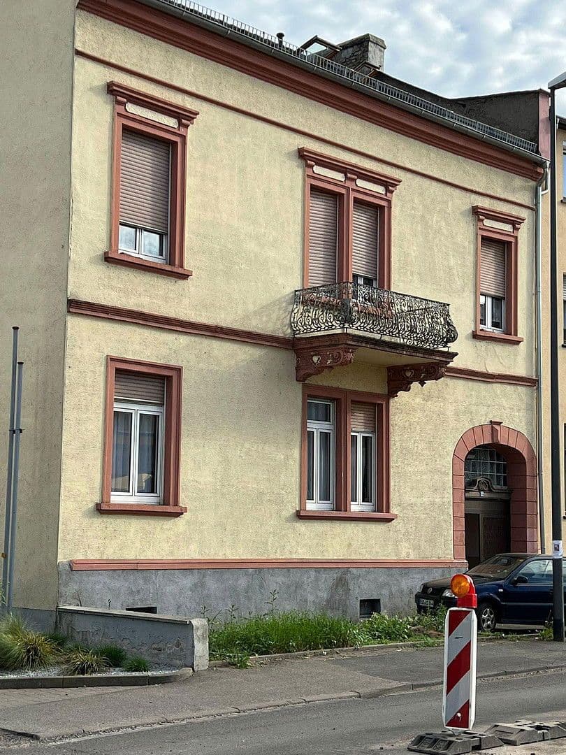 Prodej domu 300 m², pozemek 262 m², Geisenheimerstraße 32, Rüdesheim am Rhein, Hessen Prodej domu 300 m², pozemek 262 m², Geisenheimerstraße 32, Rüdesheim am Rhein, Hessen