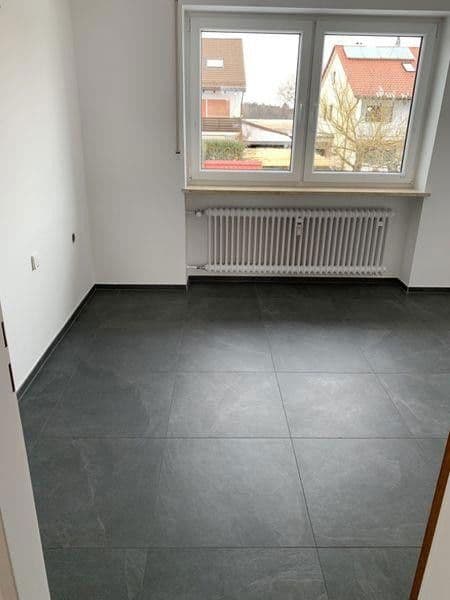 Pronájem bytu 4+1 100 m², Harthausen, Bavorsko Pronájem bytu 4+1 100 m², Harthausen, Bavorsko