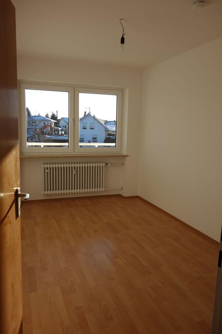 Pronájem bytu 4+1 100 m², Harthausen, Bavorsko Pronájem bytu 4+1 100 m², Harthausen, Bavorsko