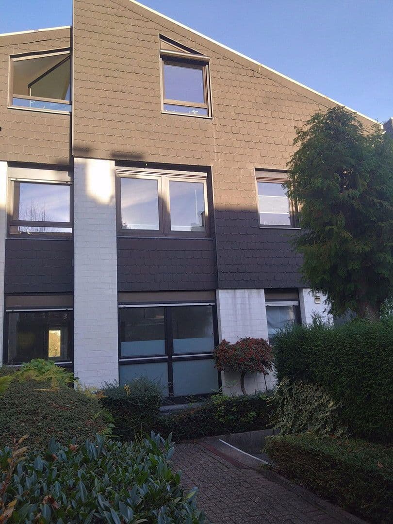 Pronájem bytu 4+kk 103 m², Mettmann, Severní Porýní-Vestfálsko Pronájem bytu 4+kk 103 m², Mettmann, Severní Porýní-Vestfálsko