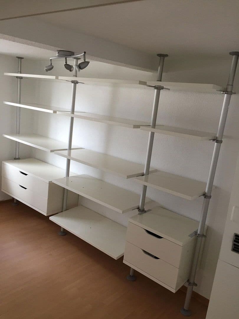 Pronájem bytu 4+1 101 m², Stuttgart, Bádensko-Württembersko Pronájem bytu 4+1 101 m², Stuttgart, Bádensko-Württembersko