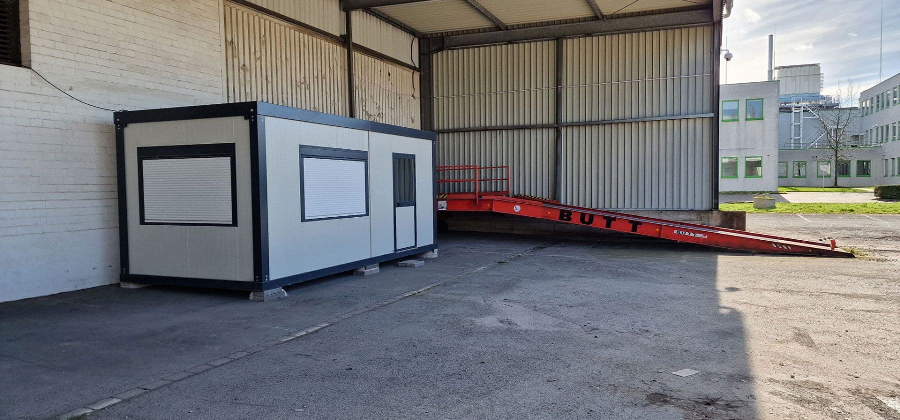 Pronájem nebytového prostoru 5.800 m², Industriestr. 12 a + 12 b, Bergkamen, Severní Porýní-Vestfálsko Pronájem nebytového prostoru 5.800 m², Industriestr. 12 a + 12 b, Bergkamen, Severní Porýní-Vestfálsko