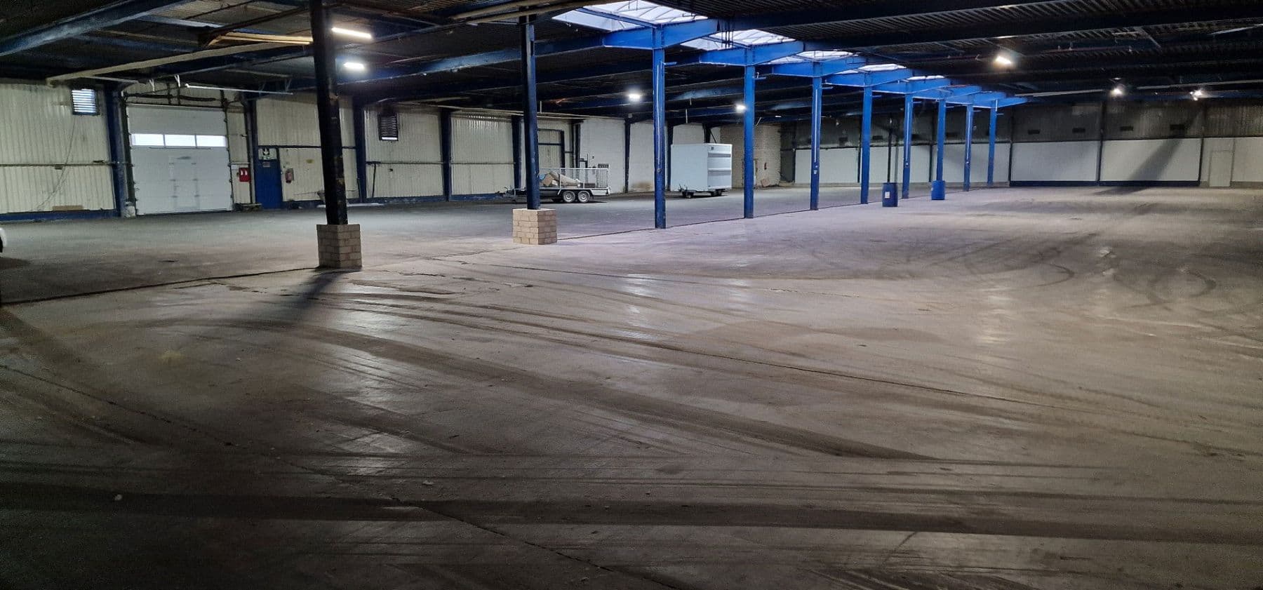 Pronájem nebytového prostoru 5.800 m², Industriestr. 12 a + 12 b, Bergkamen, Severní Porýní-Vestfálsko Pronájem nebytového prostoru 5.800 m², Industriestr. 12 a + 12 b, Bergkamen, Severní Porýní-Vestfálsko