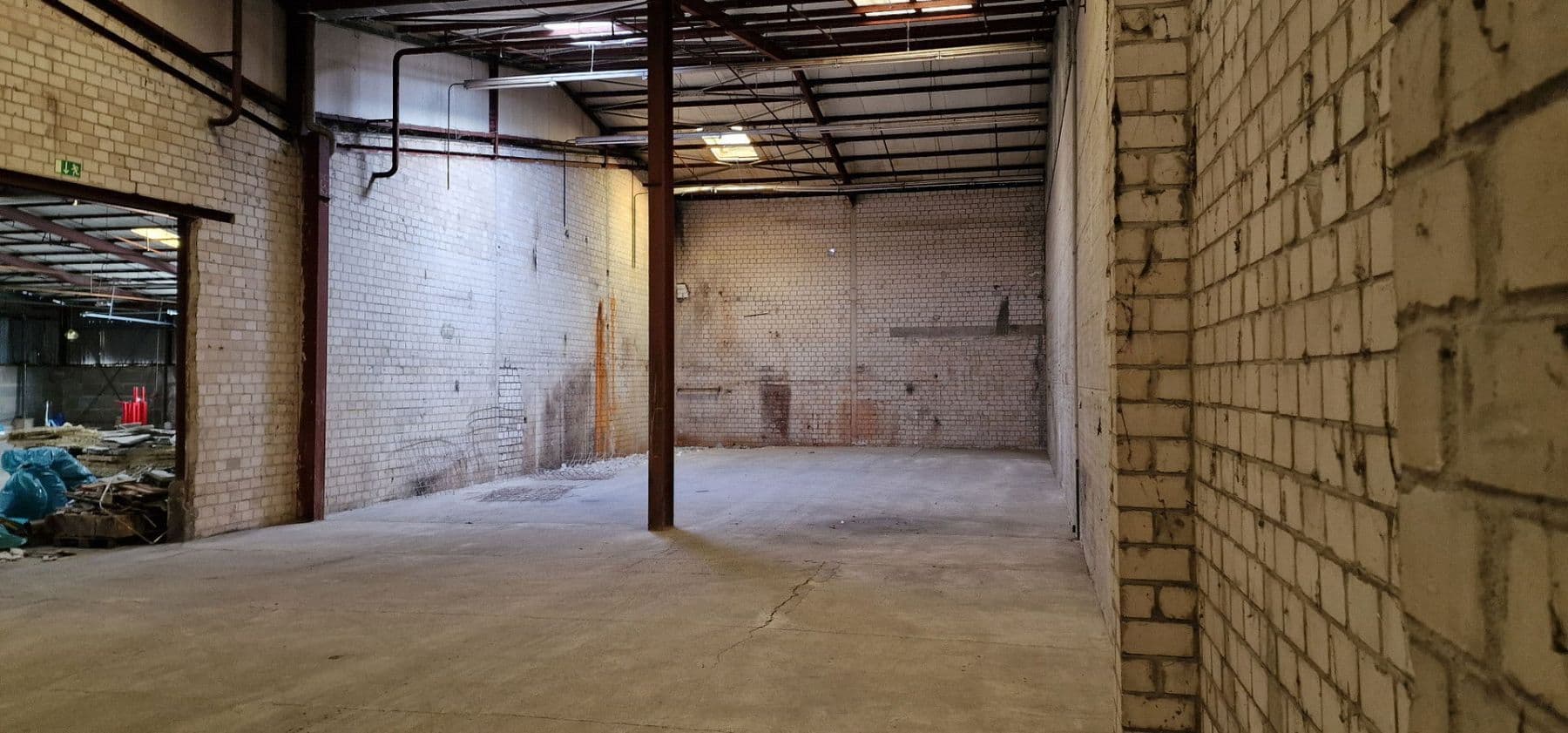 Pronájem nebytového prostoru 5.800 m², Industriestr. 12 a + 12 b, Bergkamen, Severní Porýní-Vestfálsko Pronájem nebytového prostoru 5.800 m², Industriestr. 12 a + 12 b, Bergkamen, Severní Porýní-Vestfálsko