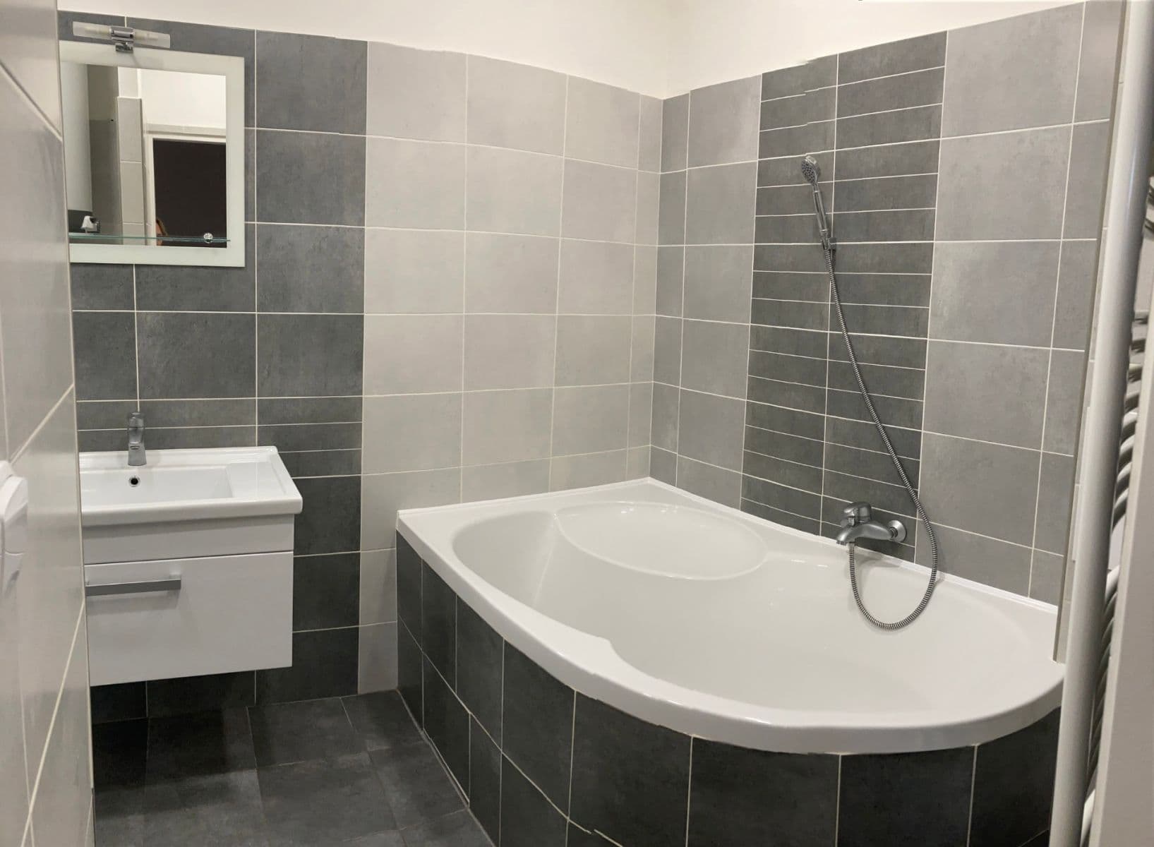 Prodej bytu 2+1 85 m², Husova, Čáslav, Středočeský kraj Prodej bytu 2+1 85 m², Husova, Čáslav, Středočeský kraj