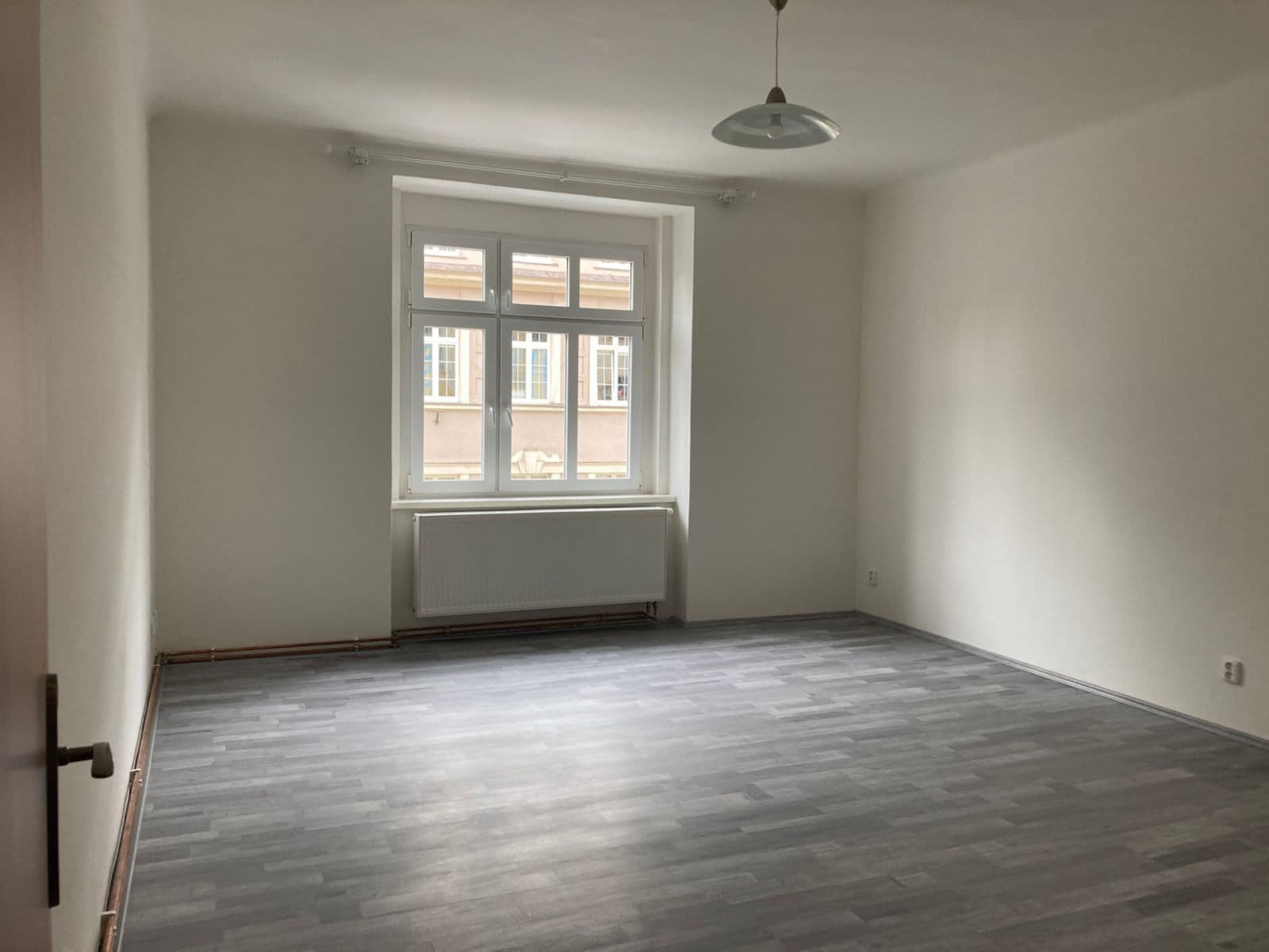 Prodej bytu 2+1 85 m², Husova, Čáslav, Středočeský kraj Prodej bytu 2+1 85 m², Husova, Čáslav, Středočeský kraj