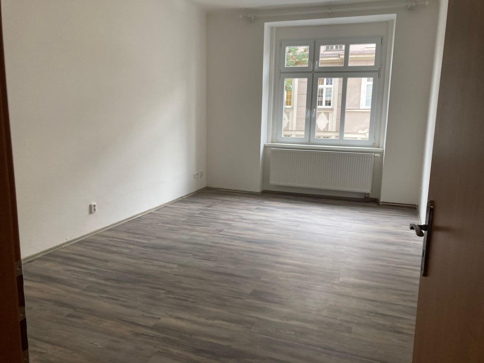 Prodej bytu 2+1 85 m², Husova, Čáslav, Středočeský kraj Prodej bytu 2+1 85 m², Husova, Čáslav, Středočeský kraj