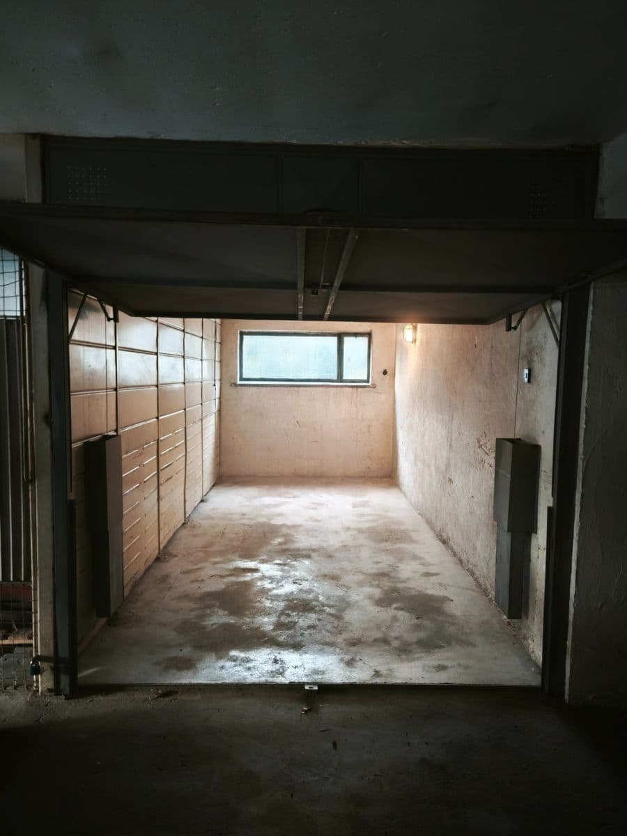 Pronájem garáže 12 m², Ke Špitálskému lesu, Plzeň, Plzeňský kraj Pronájem garáže 12 m², Ke Špitálskému lesu, Plzeň, Plzeňský kraj