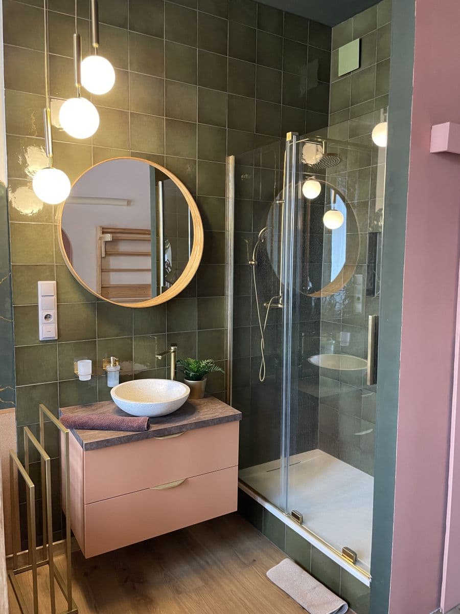 Pronájem bytu 35 m², Svahová, Karlovy Vary, Karlovarský kraj Pronájem bytu 35 m², Svahová, Karlovy Vary, Karlovarský kraj