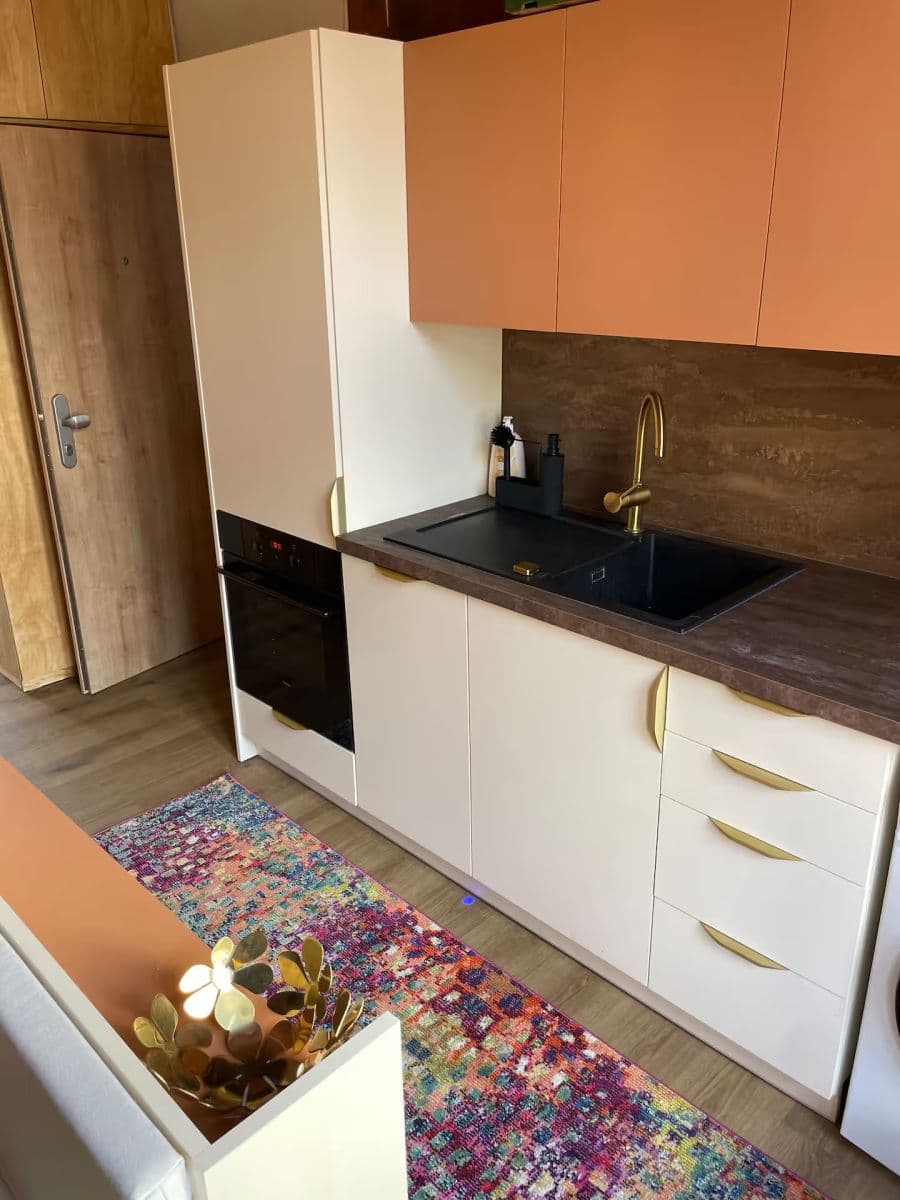 Pronájem bytu 35 m², Svahová, Karlovy Vary, Karlovarský kraj Pronájem bytu 35 m², Svahová, Karlovy Vary, Karlovarský kraj