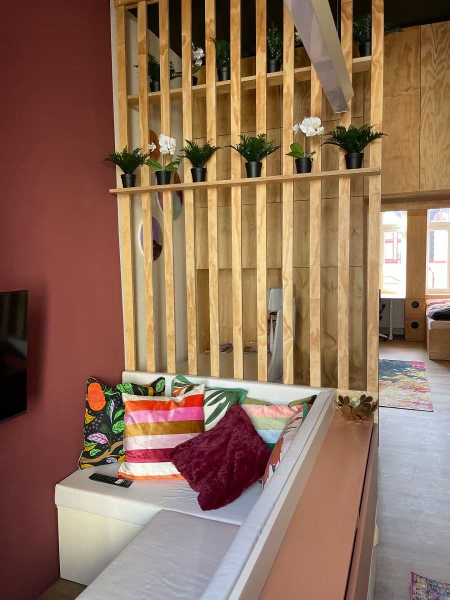 Pronájem bytu 35 m², Svahová, Karlovy Vary, Karlovarský kraj Pronájem bytu 35 m², Svahová, Karlovy Vary, Karlovarský kraj