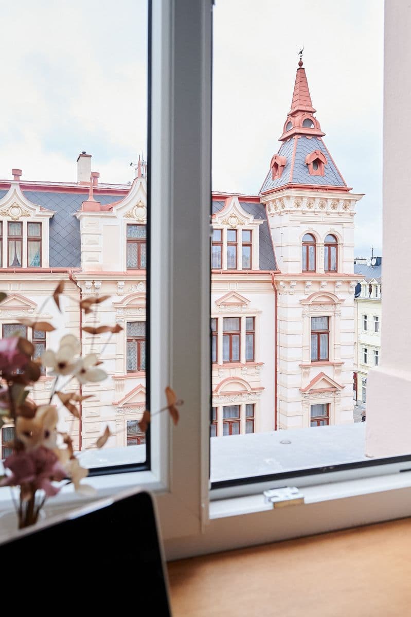 Pronájem bytu 35 m², Svahová, Karlovy Vary, Karlovarský kraj Pronájem bytu 35 m², Svahová, Karlovy Vary, Karlovarský kraj