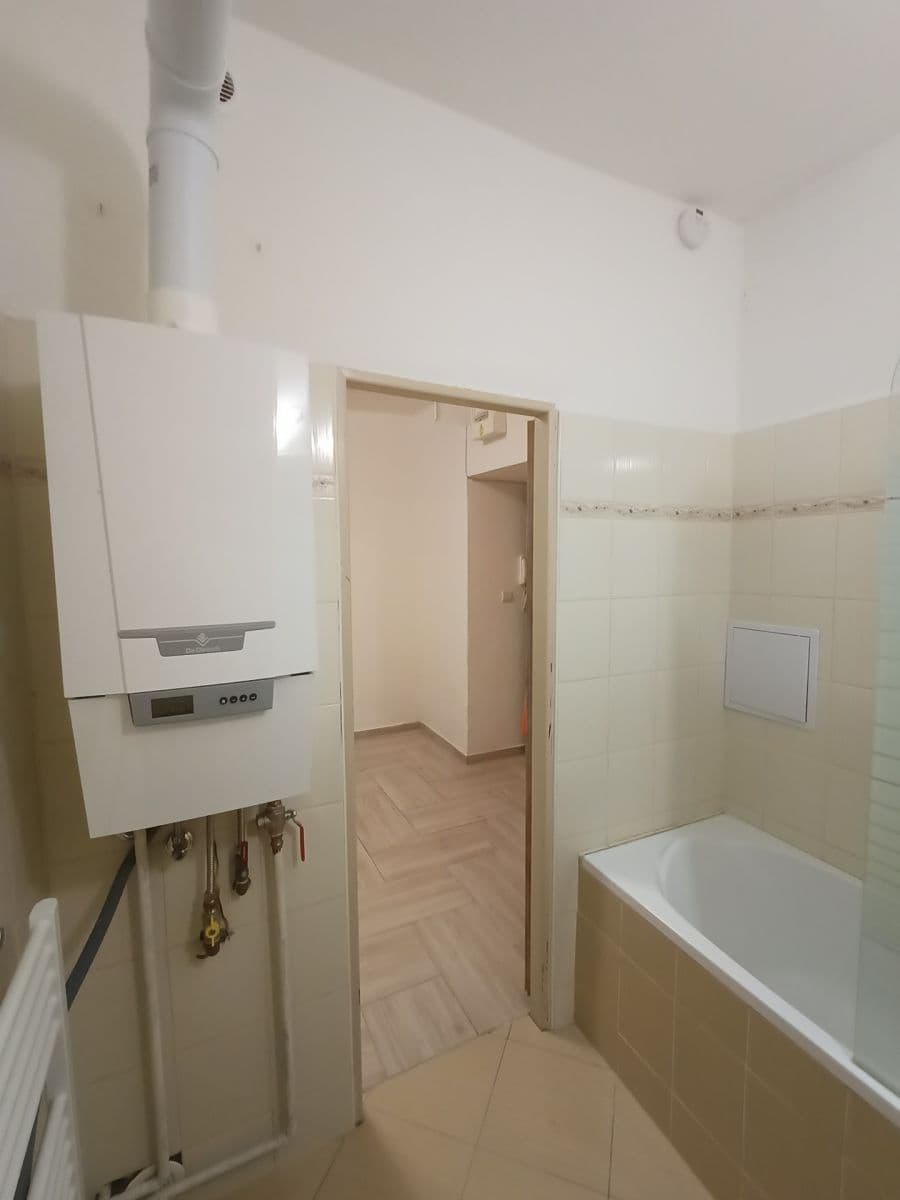 Pronájem bytu 2+1 60 m², Křížová, Jihlava, Kraj Vysočina Pronájem bytu 2+1 60 m², Křížová, Jihlava, Kraj Vysočina