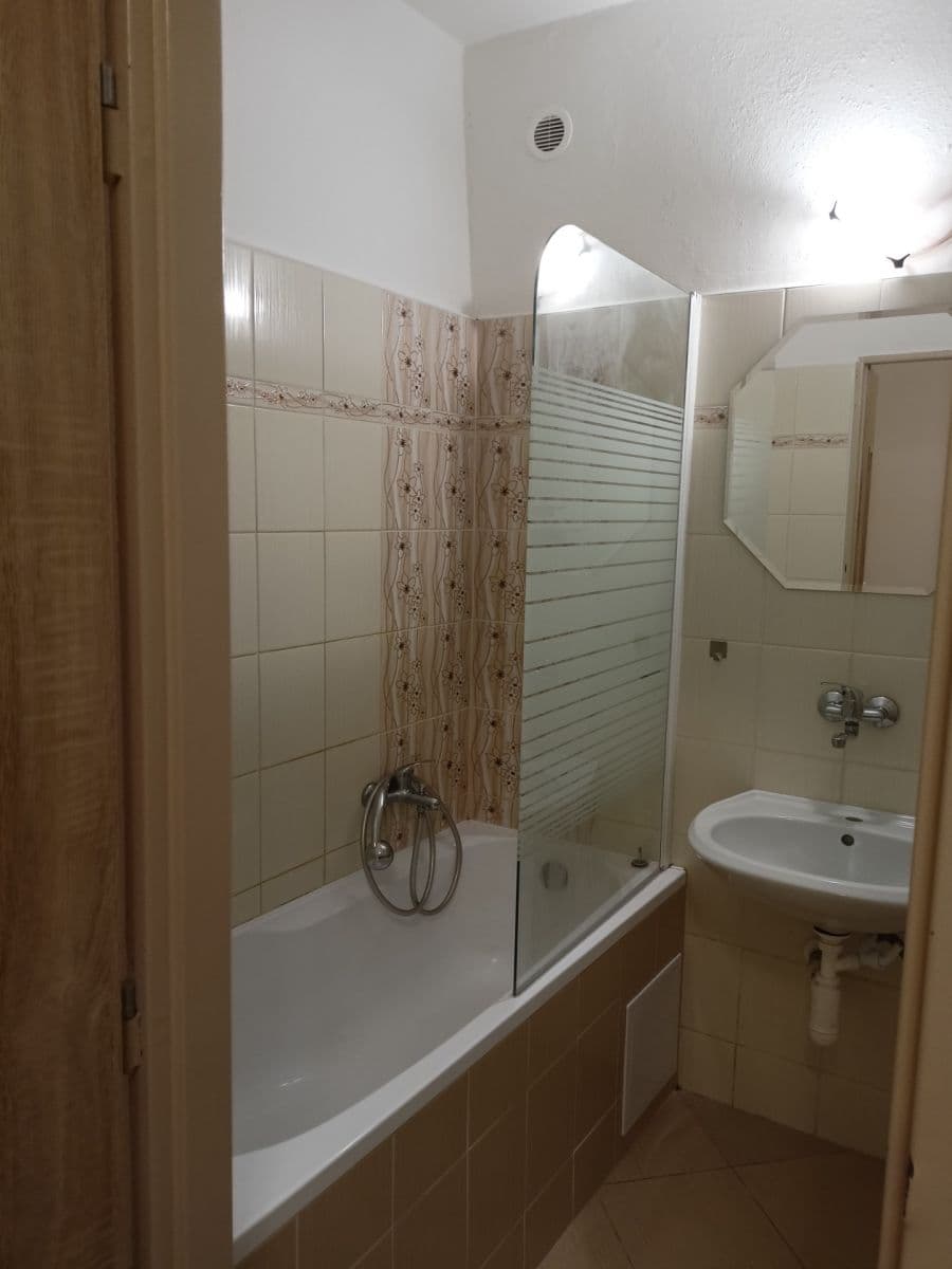 Pronájem bytu 2+1 60 m², Křížová, Jihlava, Kraj Vysočina Pronájem bytu 2+1 60 m², Křížová, Jihlava, Kraj Vysočina