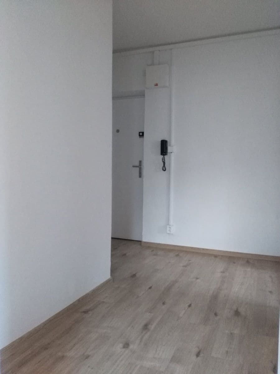Pronájem bytu 2+1 59 m², Československé armády, Frýdek-Místek, Moravskoslezský kraj Pronájem bytu 2+1 59 m², Československé armády, Frýdek-Místek, Moravskoslezský kraj
