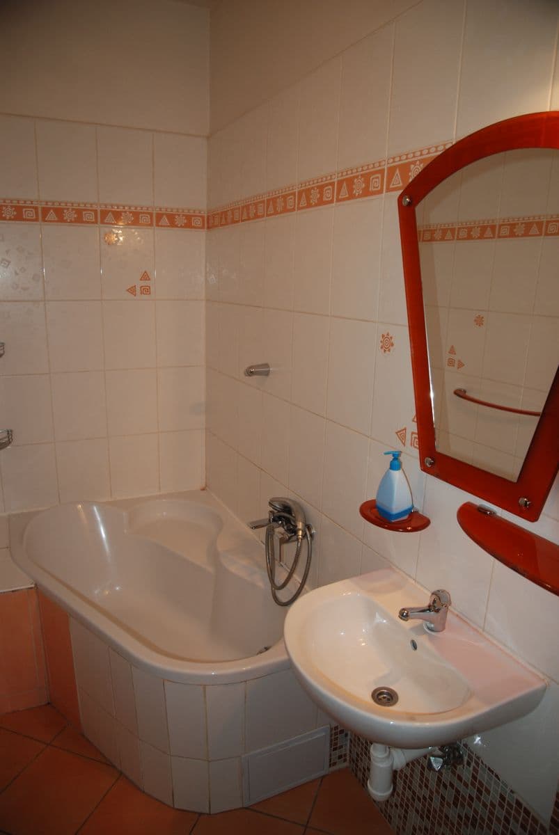 Pronájem bytu 42 m², Orebitská, Praha, Praha Pronájem bytu 42 m², Orebitská, Praha, Praha