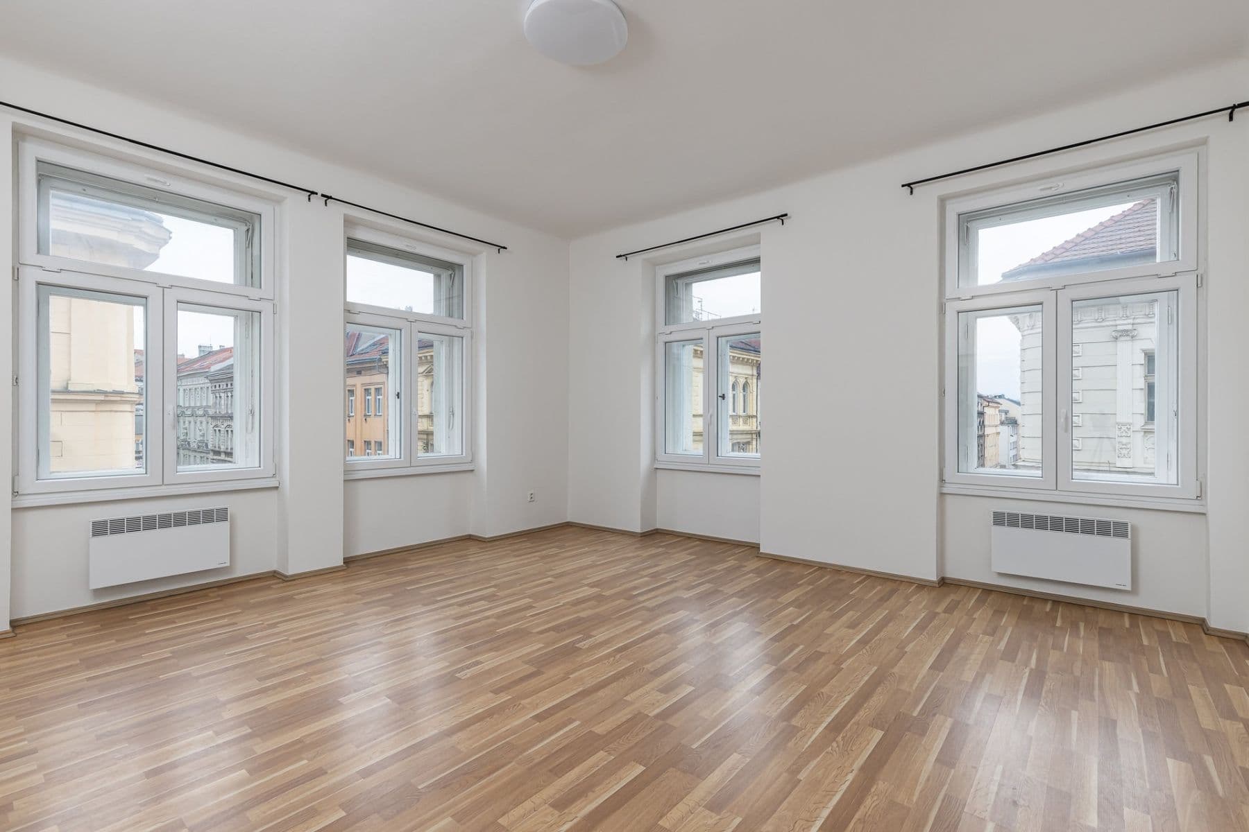 Pronájem bytu 2+kk 58 m², Preslova, Praha, Praha Pronájem bytu 2+kk 58 m², Preslova, Praha, Praha
