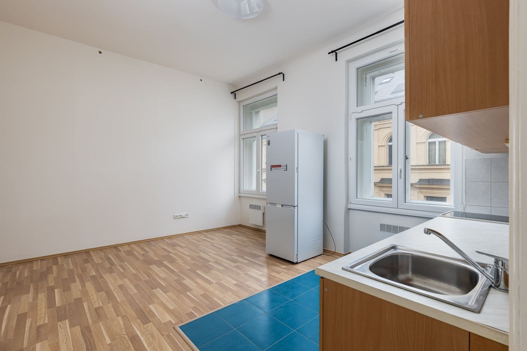 Pronájem bytu 2+kk 58 m², Preslova, Praha, Praha Pronájem bytu 2+kk 58 m², Preslova, Praha, Praha