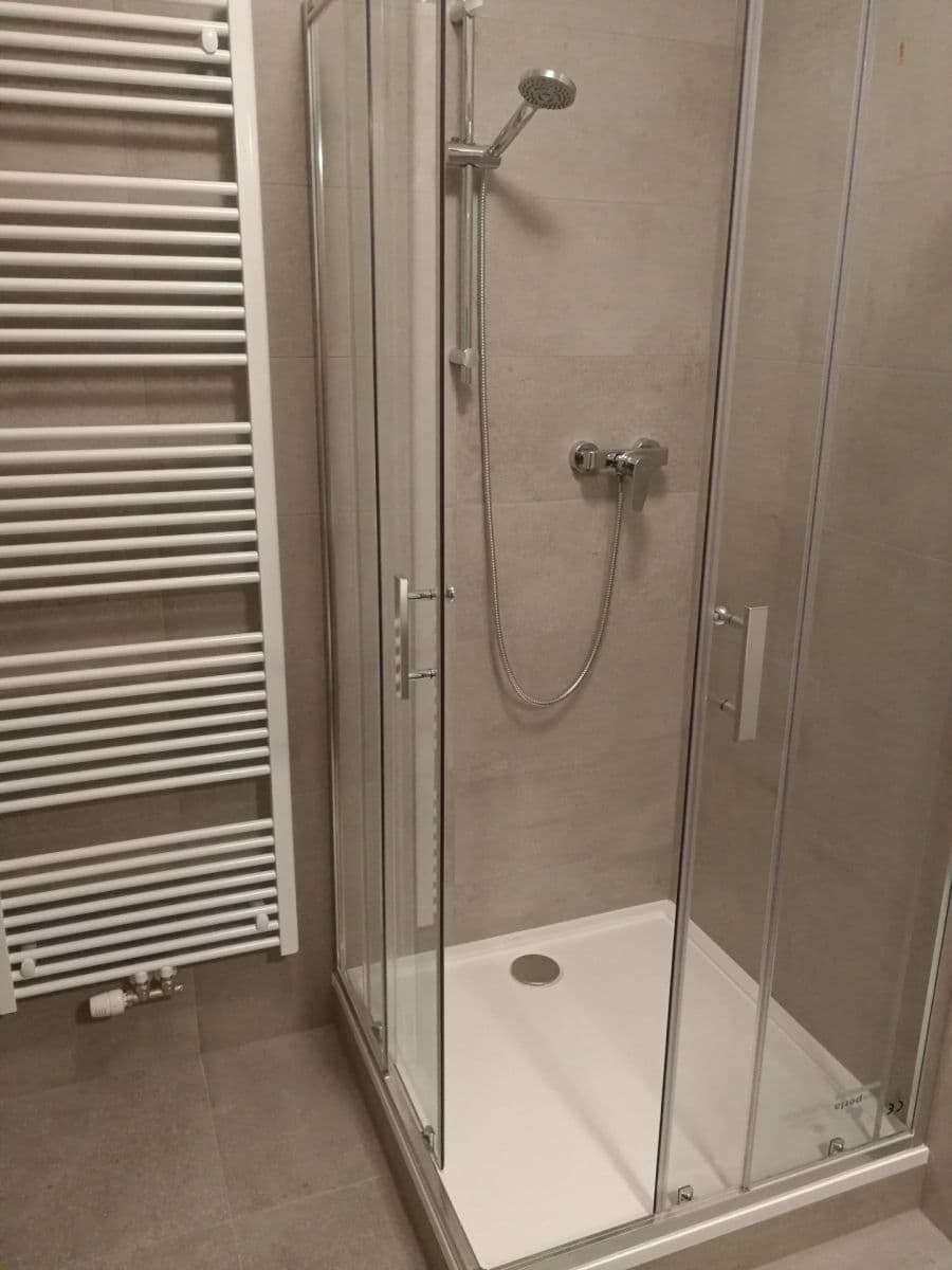 Pronájem bytu 1+kk 45 m², Košická, Praha, Praha Pronájem bytu 1+kk 45 m², Košická, Praha, Praha