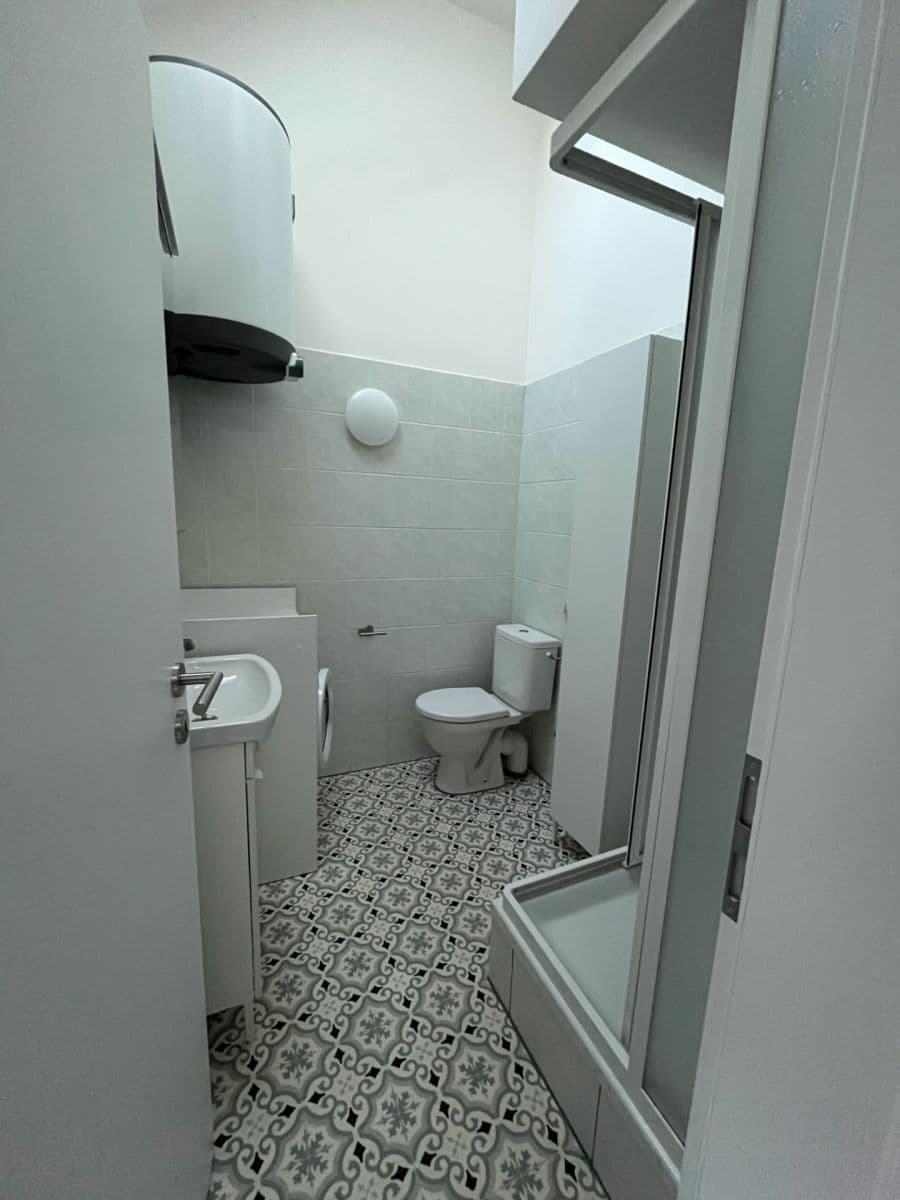 Pronájem bytu 2+kk 50 m², Jana Zajíce, Praha, Praha Pronájem bytu 2+kk 50 m², Jana Zajíce, Praha, Praha