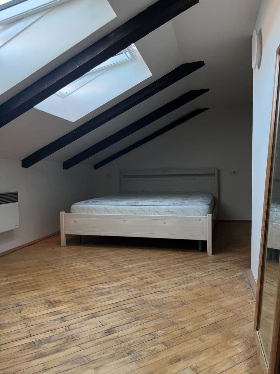 Pronájem bytu 2+kk 50 m², Jana Zajíce, Praha, Praha Pronájem bytu 2+kk 50 m², Jana Zajíce, Praha, Praha