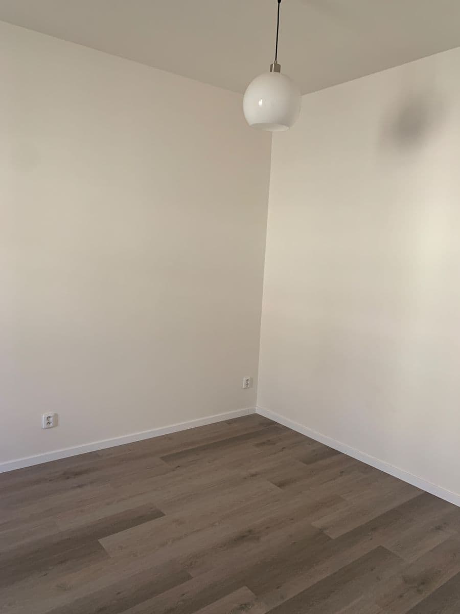 Pronájem bytu 1+1 32 m², Houškova, Plzeň, Plzeňský kraj Pronájem bytu 1+1 32 m², Houškova, Plzeň, Plzeňský kraj