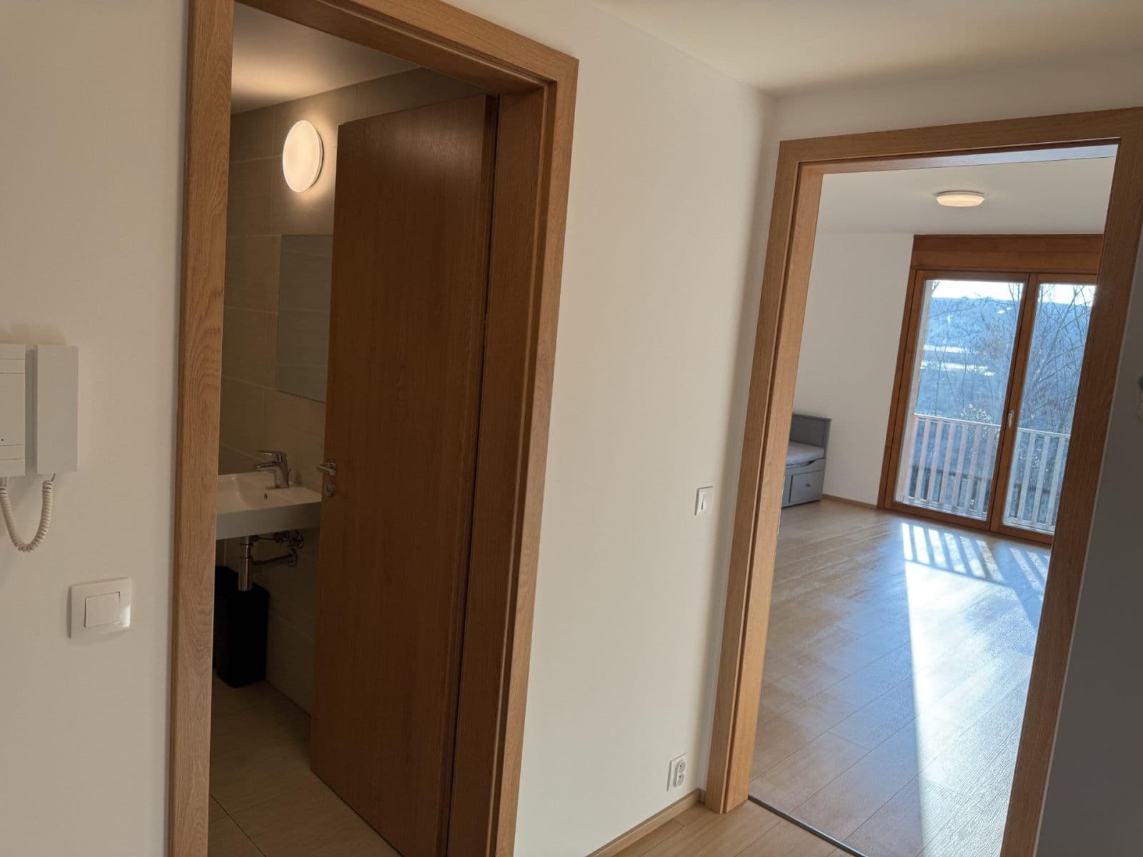 Pronájem bytu 1+kk 48 m², Vrátnická, Praha, Praha Pronájem bytu 1+kk 48 m², Vrátnická, Praha, Praha