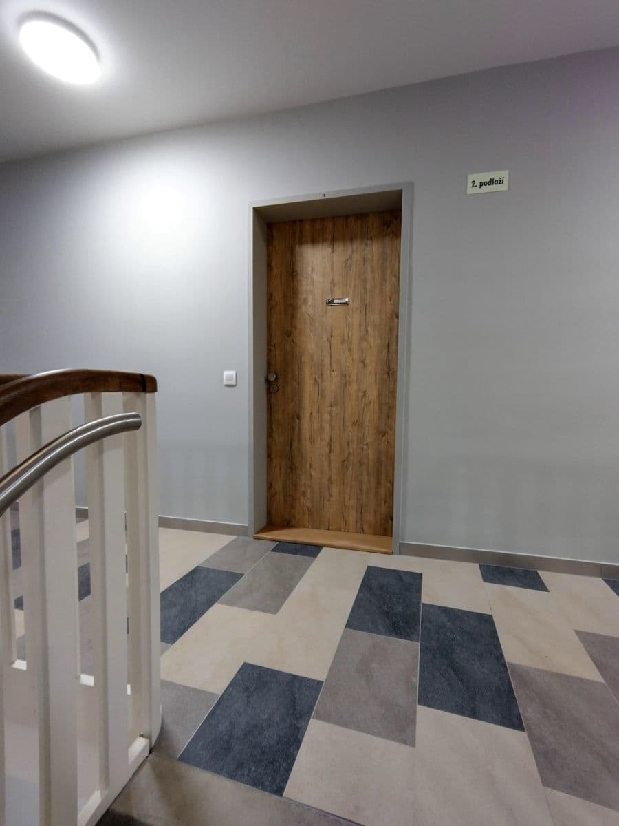 Pronájem bytu 1+kk 48 m², Vrátnická, Praha, Praha Pronájem bytu 1+kk 48 m², Vrátnická, Praha, Praha