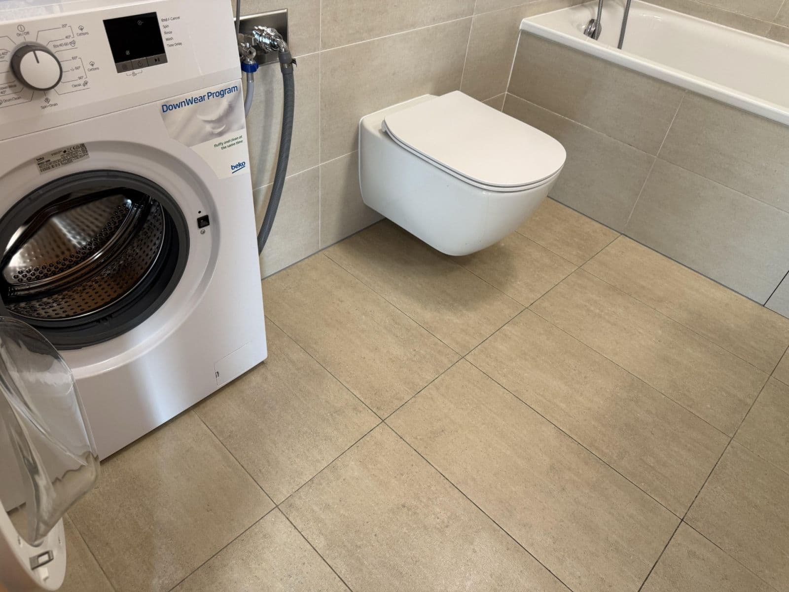 Pronájem bytu 1+kk 48 m², Vrátnická, Praha, Praha Pronájem bytu 1+kk 48 m², Vrátnická, Praha, Praha