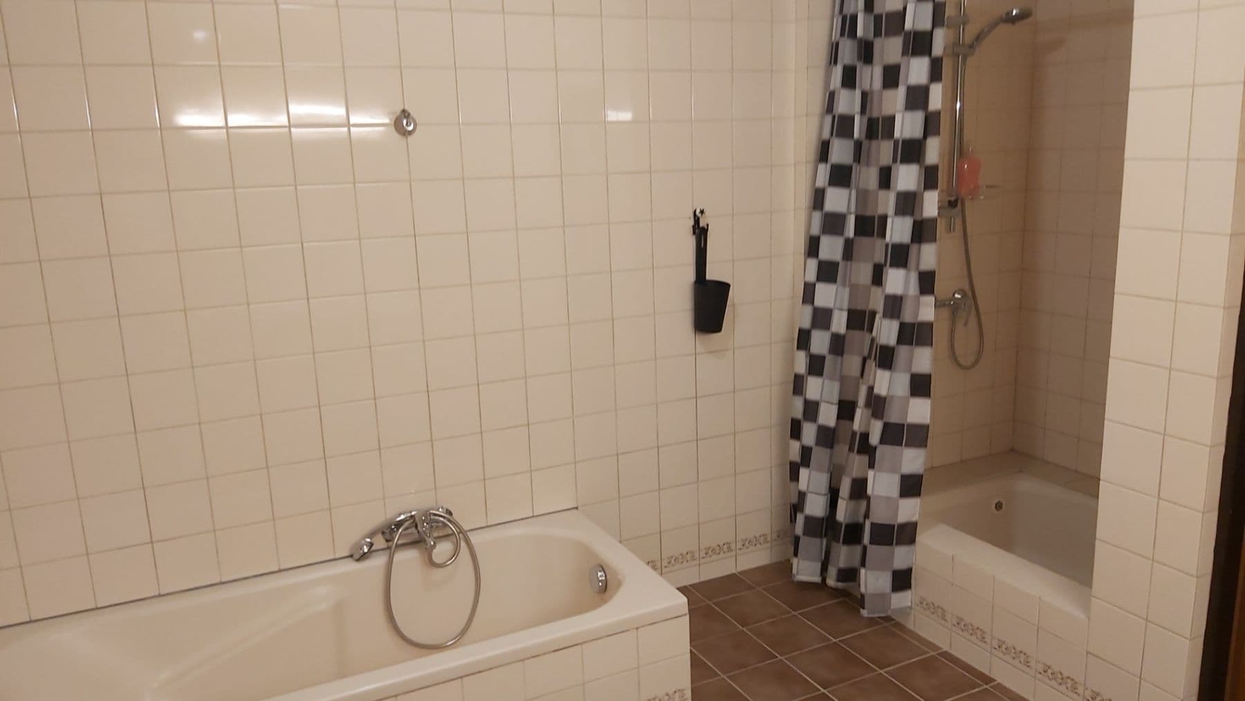 Pronájem domu 300 m², pozemek 476 m², Edisonova, Praha, Praha Pronájem domu 300 m², pozemek 476 m², Edisonova, Praha, Praha