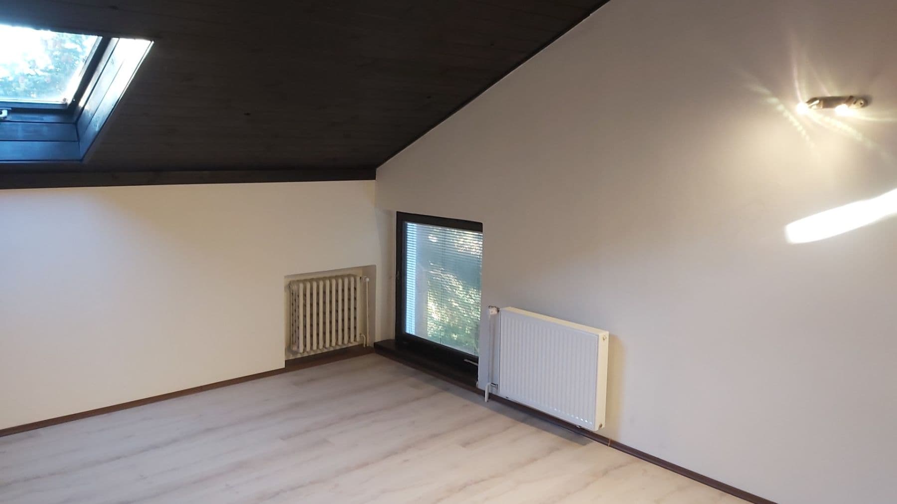 Pronájem domu 300 m², pozemek 476 m², Edisonova, Praha, Praha Pronájem domu 300 m², pozemek 476 m², Edisonova, Praha, Praha