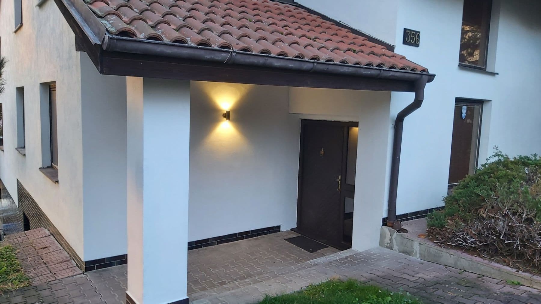 Pronájem domu 300 m², pozemek 476 m², Edisonova, Praha, Praha Pronájem domu 300 m², pozemek 476 m², Edisonova, Praha, Praha