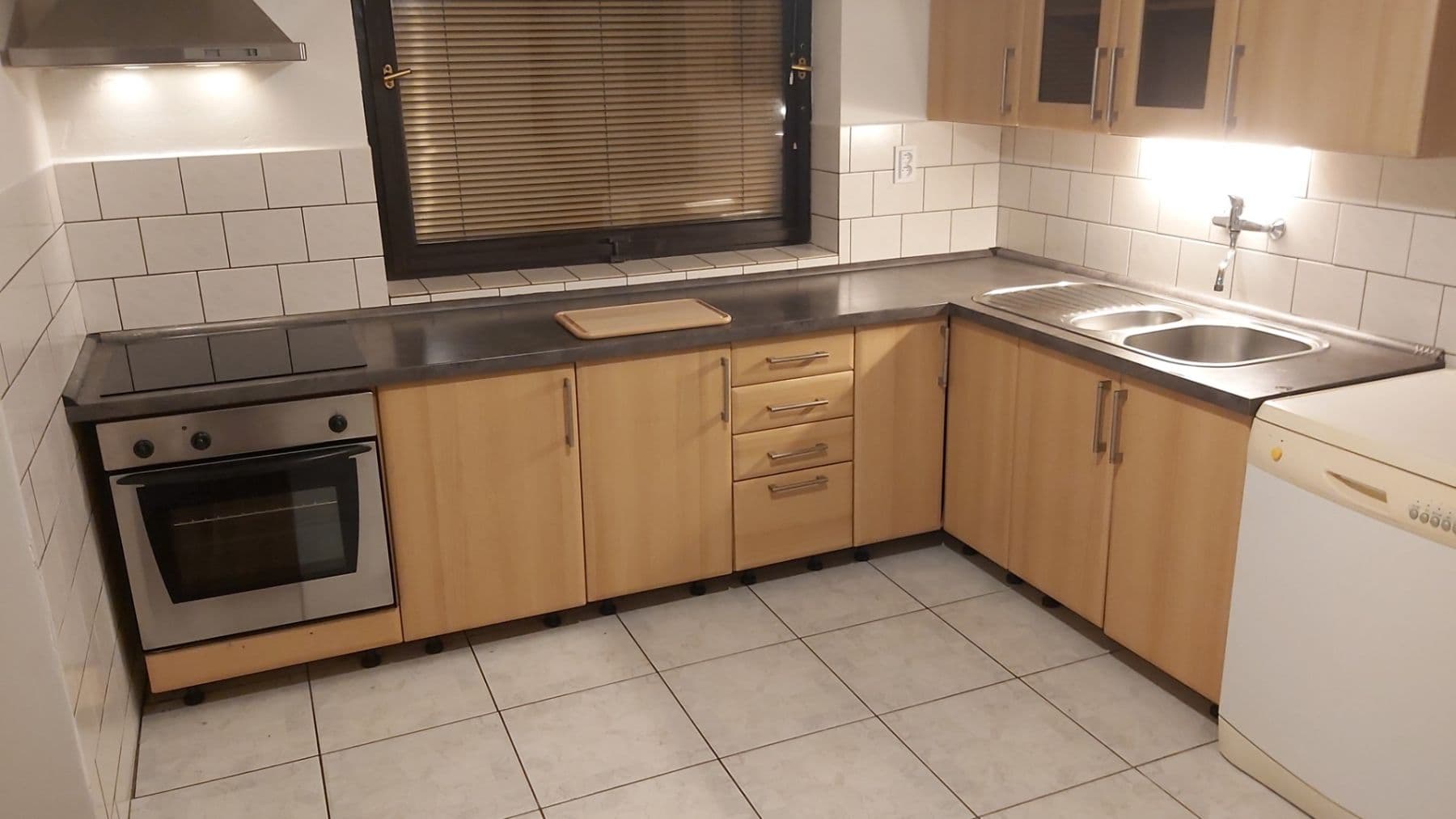 Pronájem domu 300 m², pozemek 476 m², Edisonova, Praha, Praha Pronájem domu 300 m², pozemek 476 m², Edisonova, Praha, Praha