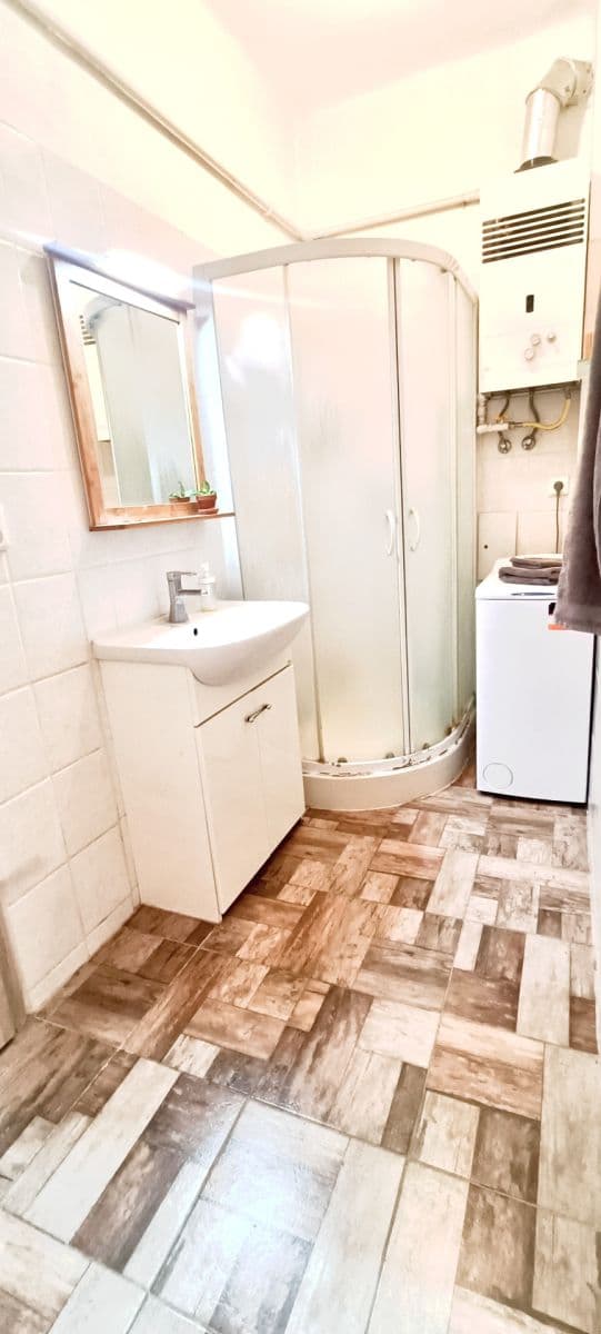 Pronájem bytu 2+kk 47 m², Na Žertvách, Praha, Praha Pronájem bytu 2+kk 47 m², Na Žertvách, Praha, Praha