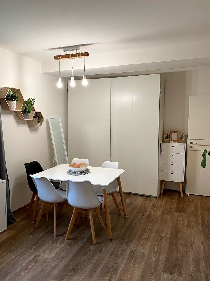 Pronájem bytu 2+1 55 m², Choceradská, Praha, Praha Pronájem bytu 2+1 55 m², Choceradská, Praha, Praha