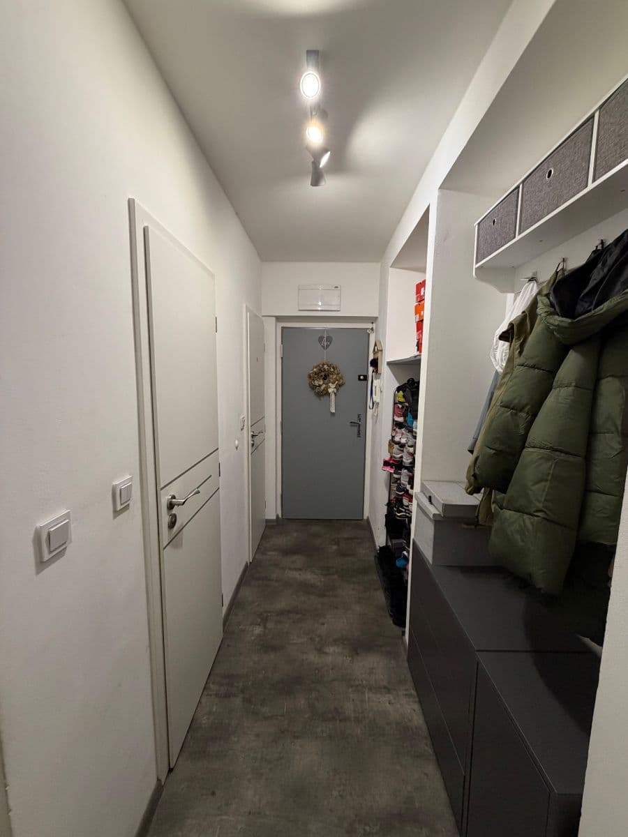 Pronájem bytu 2+1 55 m², Choceradská, Praha, Praha Pronájem bytu 2+1 55 m², Choceradská, Praha, Praha