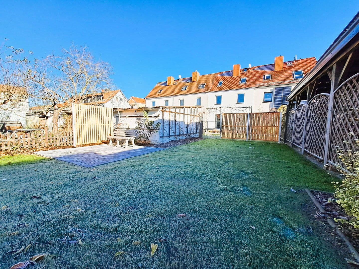 Prodej domu 121 m², pozemek 221 m², Bergstraße 37c, Stendal, Sasko-Anhaltsko Prodej domu 121 m², pozemek 221 m², Bergstraße 37c, Stendal, Sasko-Anhaltsko