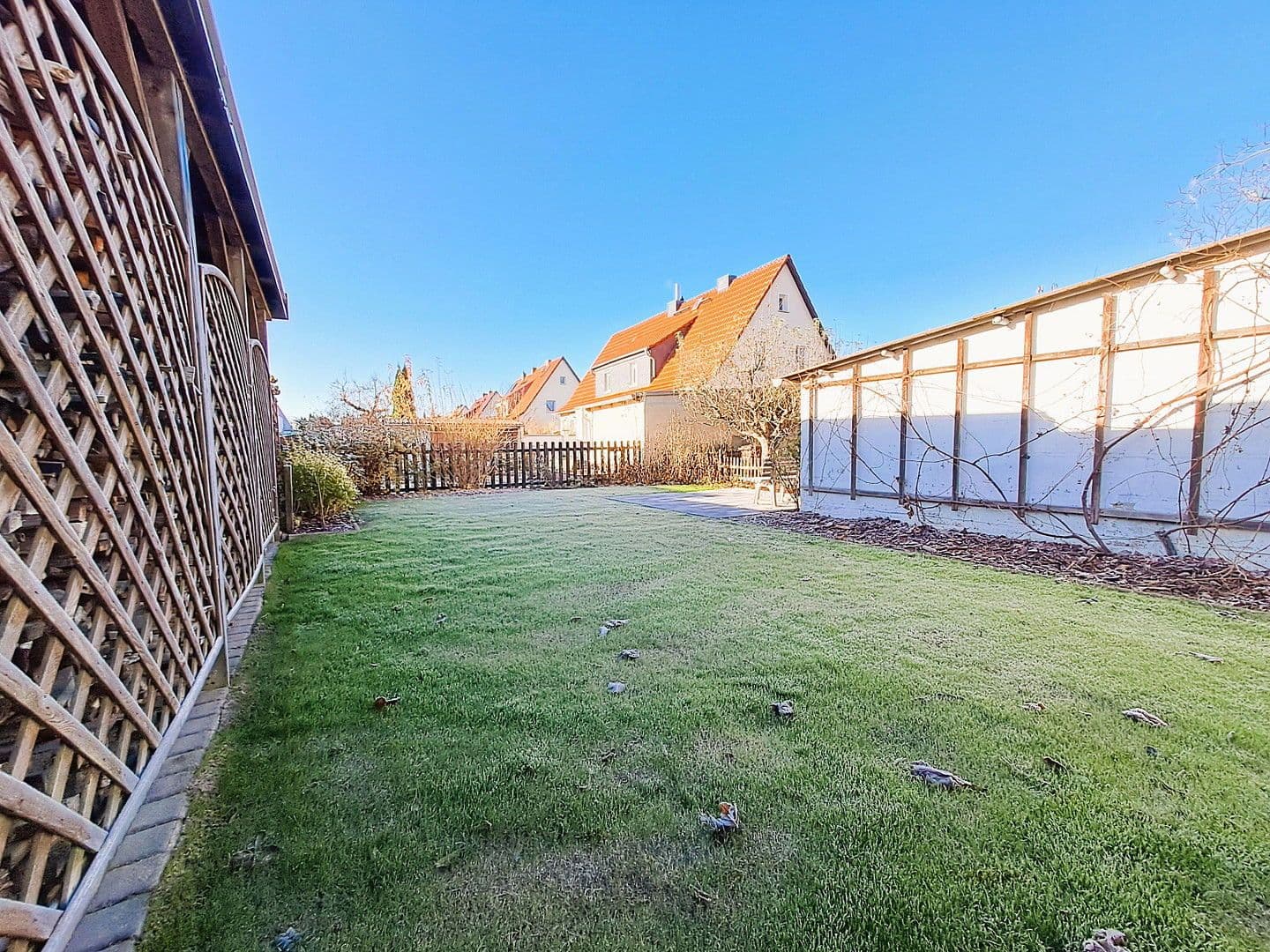 Prodej domu 121 m², pozemek 221 m², Bergstraße 37c, Stendal, Sasko-Anhaltsko Prodej domu 121 m², pozemek 221 m², Bergstraße 37c, Stendal, Sasko-Anhaltsko